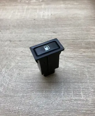Toyota Avensis T250 Fuel tank opening switch 156795