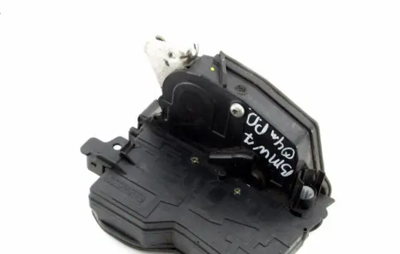 BMW 7 E65 E66 Coupe door lock (next to the handle) 7012142