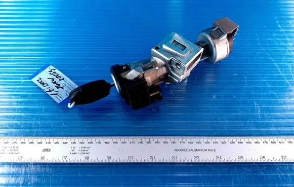 Ford Focus Ignition lock 3M513F880AC