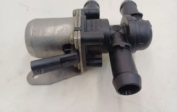Volvo XC90 Electric auxiliary coolant/water pump 31338385