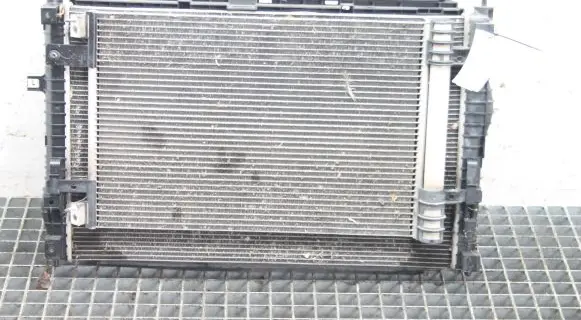 Peugeot 308 Radiator set 9816746580