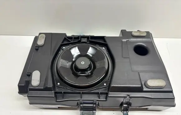 Land Rover Evoque I Subwoofer speaker 900475470006 07111115023A BJ3218808EB