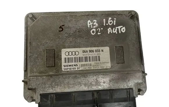 Audi A3 S3 8L Engine control unit/module 06A906033N 5WP4016904