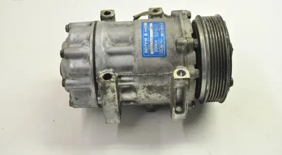 Volvo V50 Air conditioning (A/C) compressor (pump) 0766610624