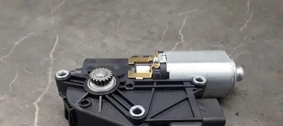 KIA Ceed Sunroof motor/actuator K8110-J7000