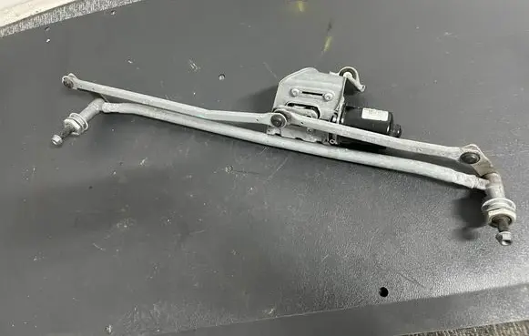 Iveco Daily 6th gen Front wiper linkage 580143566 713000611536