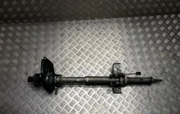 Nissan Navara D22 Steering wheel axle