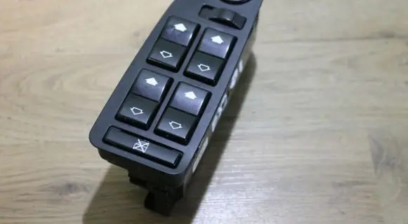 BMW 5 E39 Electric window control switch