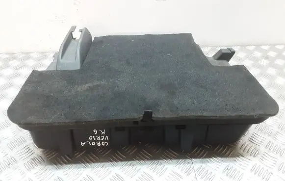 Toyota Corolla Verso E121 Front trunk storage compartment 5854313010