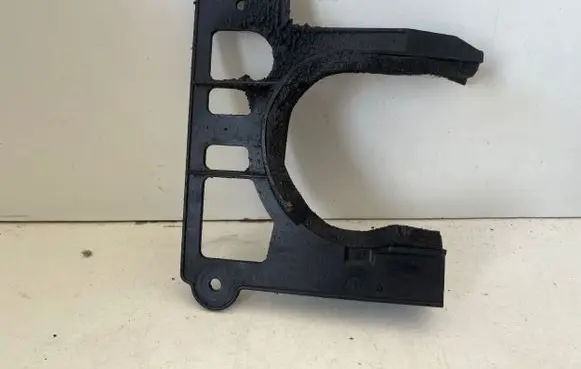 Volkswagen PASSAT B8 Front underbody cover/under tray 8K0863190B