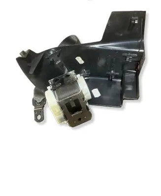 BMW X3 E83 Rear seatbelt 33061260B