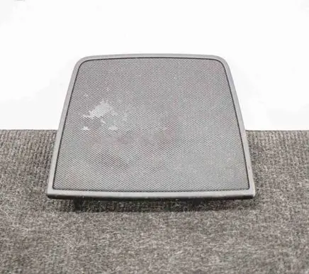 Maserati Ghibli Dash center speaker trim cover AAE17185 670001677