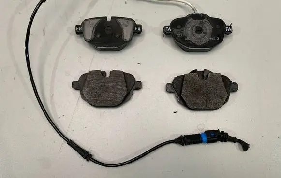 BMW X4 G02 Brake pads (rear) 6892641