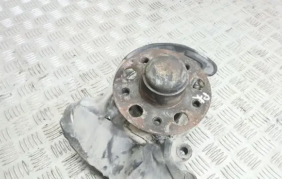 Mercedes-Benz C W203 Front wheel hub spindle knuckle