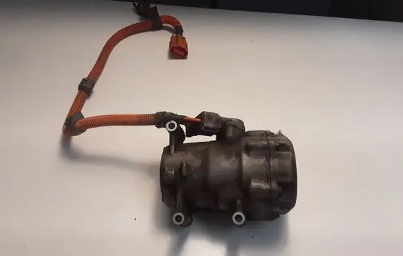 Toyota Prius (XW20) Air conditioning (A/C) compressor (pump) 6420000192