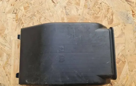 Volvo XC90 Fuse box cover 31398057