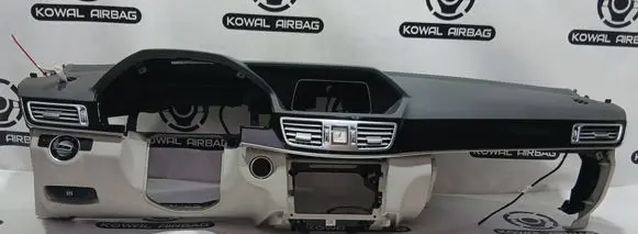 Mercedes-Benz E W212 Dashboard 126804687