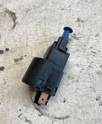 Opel Zafira A Brake pedal sensor switch 09132299 09175172 09175185