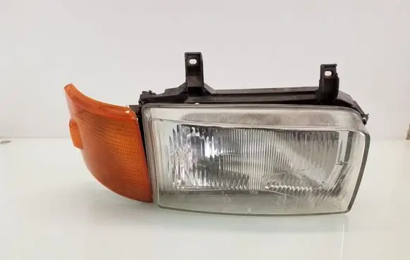 Volkswagen Transporter - Caravelle T4 Headlight/headlamp 0244438R20