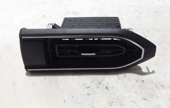 Dacia Sandero III Dashboard side air vent grill/cover trim 687601376R
