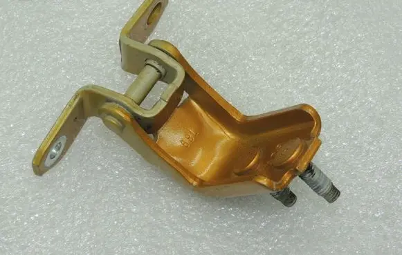 Suzuki Vitara (LY) Rear door lower hinge 6943068LA0