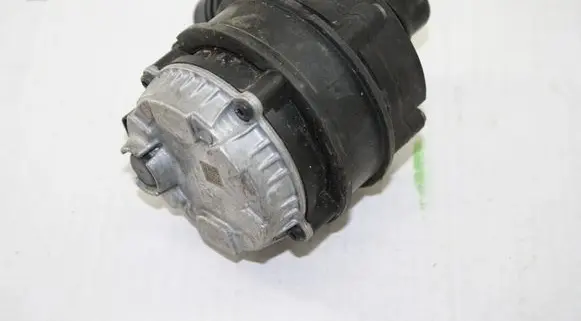 BMW 4 F32 F33 Water pump 8637953