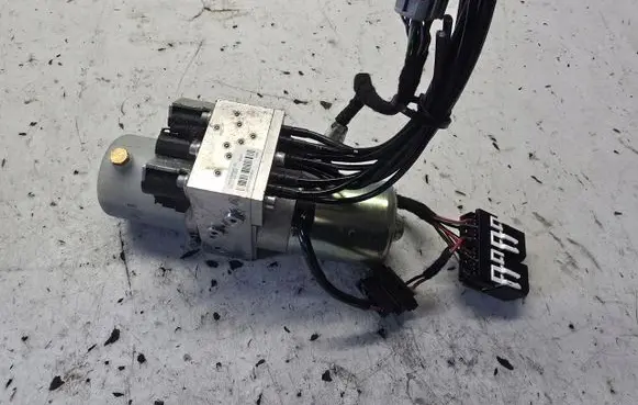 Opel Cascada Convertible roof hydraulic pump 13451590