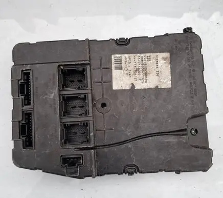 Renault Megane II Comfort/convenience module 8200309690 04180