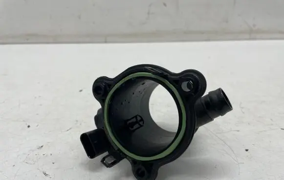 BMW 1 F20 F21 Mass air flow meter 63845708 11884414