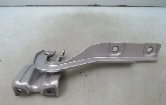 Suzuki SX4 S-Cross Engine bonnet/hood hinges