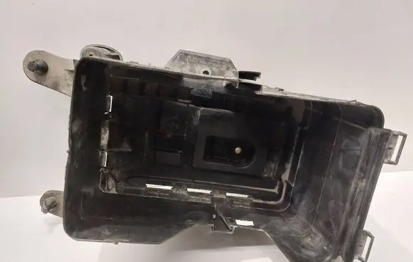 Audi A3 S3 8P Battery box tray 1K0915333C