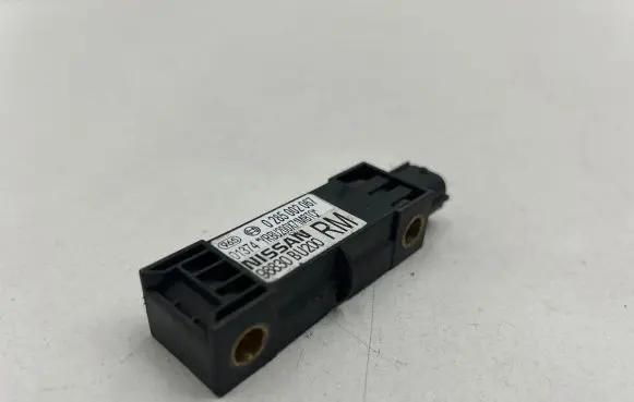 Nissan Almera Tino Airbag deployment crash/impact sensor 98830BU200 0285002067