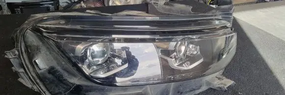 Citroen C5 Aircross Headlight/headlamp 9816925280
