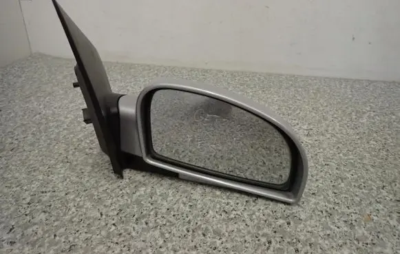 Hyundai Accent Front door electric wing mirror