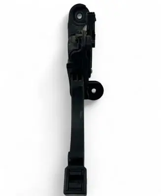 Accelerator throttle pedal