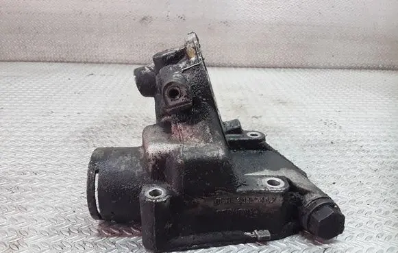 Audi A3 S3 8L Oil filter mounting bracket 06A115417
