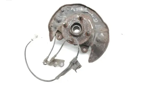 Toyota Corolla E120 E130 Front wheel hub