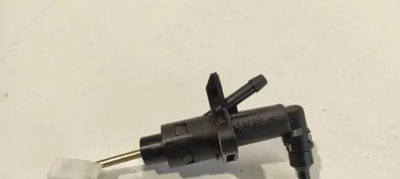 Volkswagen Fox Master brake cylinder 6Q0721388C