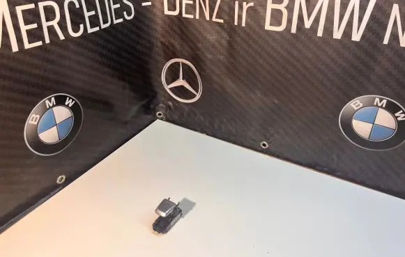 Hand parking brake switch