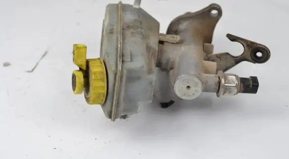 Volkswagen Sharan Master brake cylinder 7M3611303