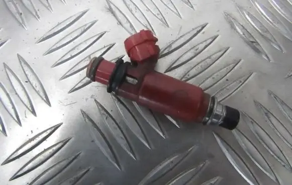 Suzuki Swift Cultus Fuel injector