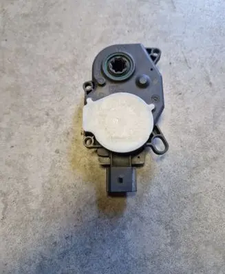 Ford Explorer V Radiator active air flap actuator FB538476AA