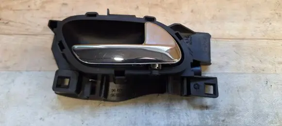 Peugeot 308 SW Front door interior handle 9660525380