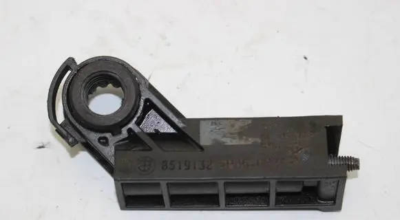 BMW 5 F10 F11 Intercooler pipe mounting bracket 8519132