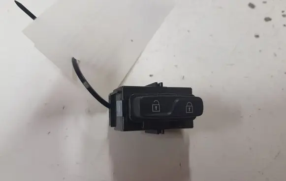 Central locking switch button