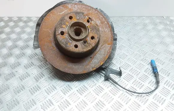 BMW 5 E60 E61 Front wheel hub 6760954