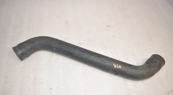 Mercedes-Benz C W202 Engine coolant pipe/hose 2025012982