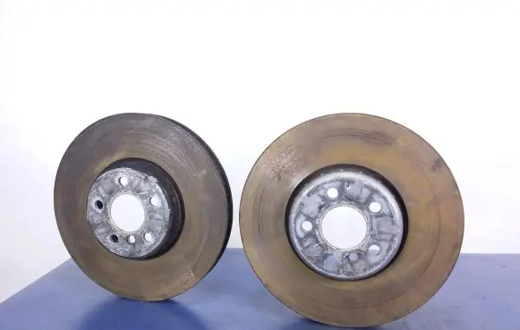 BMW 7 G11 G12 Front brake disc 6860911
