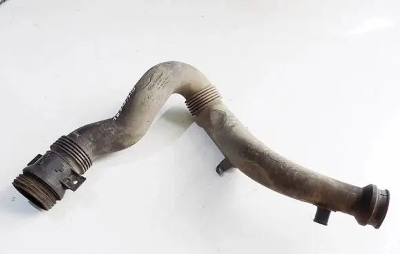 Land Rover Discovery 3 - LR3 Air intake hose/pipe