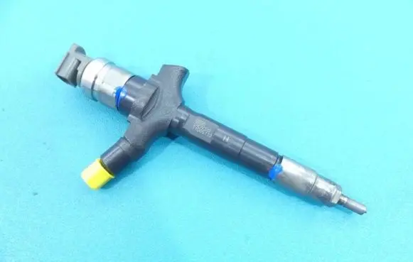 Fuel injector